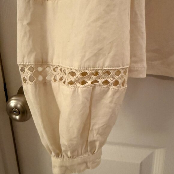 Banana Republic Cream Medium Long Sleeve Blouse Top with Eyelet Detail - Picture 5 of 8